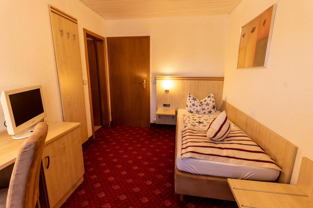 Landhotel Kuehler Grund Grasellenbach Bagian luar foto