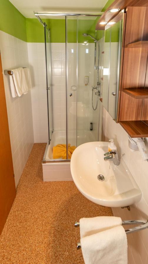 Landhotel Kuehler Grund Grasellenbach Bagian luar foto