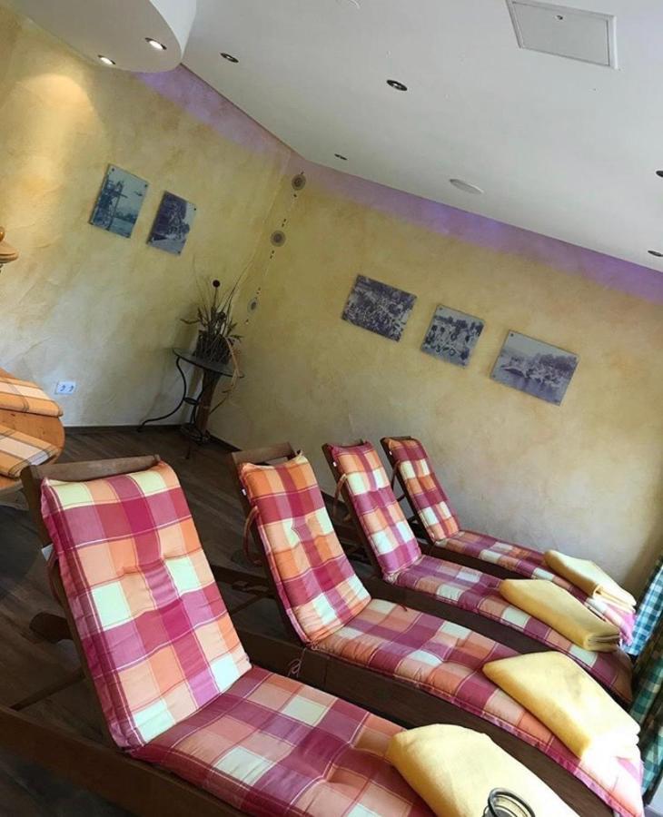 Landhotel Kuehler Grund Grasellenbach Bagian luar foto